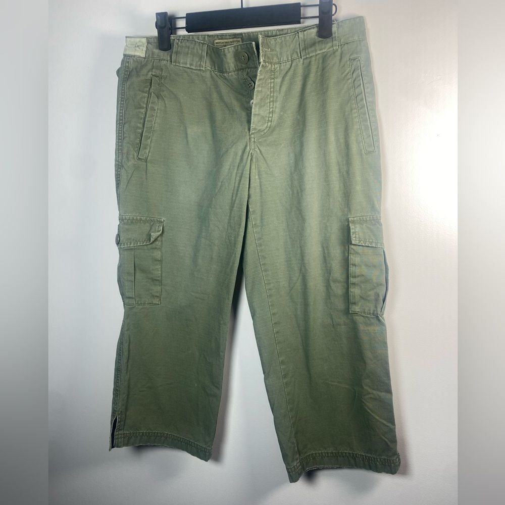 American Eagle Outfitters Olive Cropped Cargo Pants